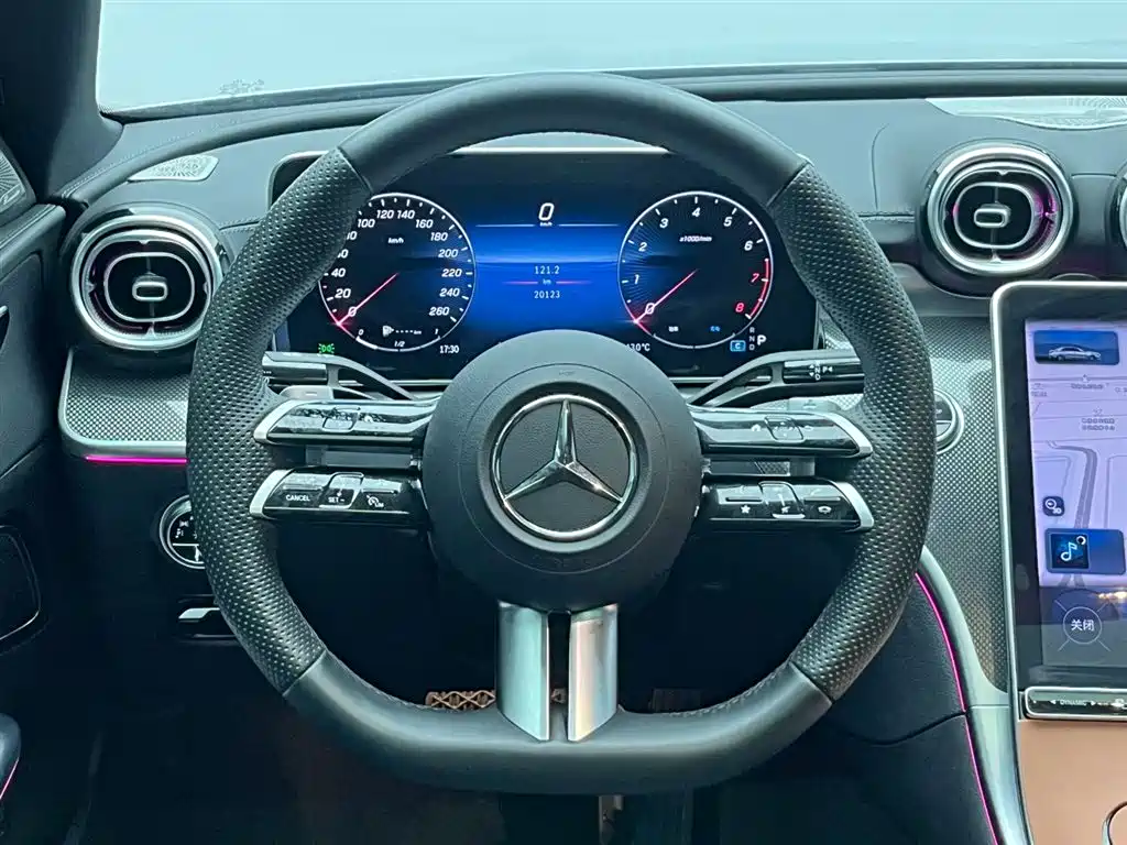 Mercedes-Benz C-Class 2024 — фото 21