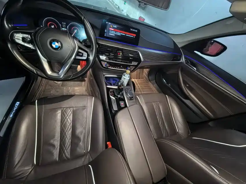 BMW 5 Series New Energy 2019 — фото 5