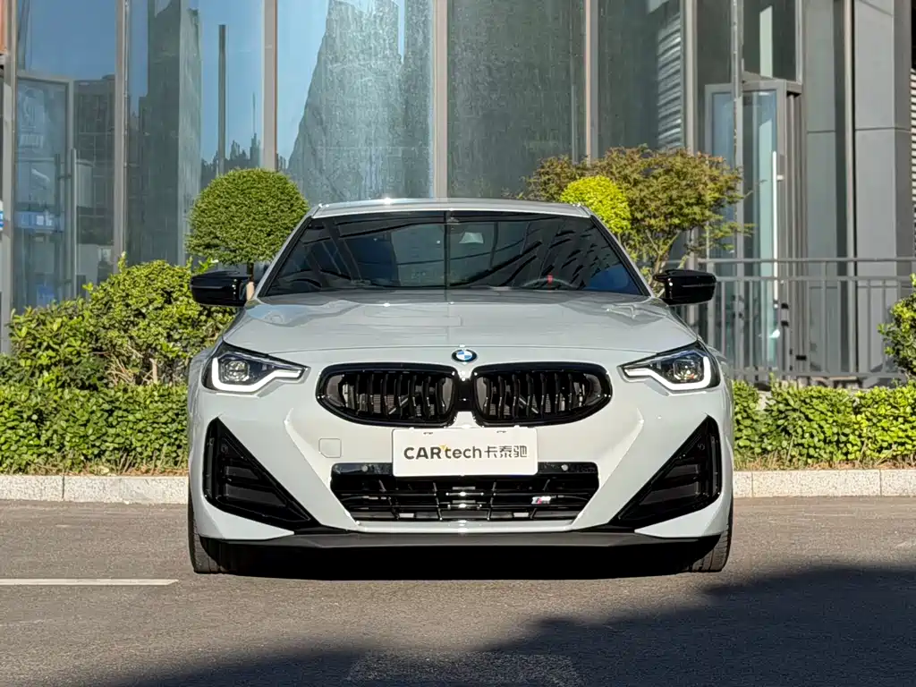 BMW M240i 2026 — фото 2