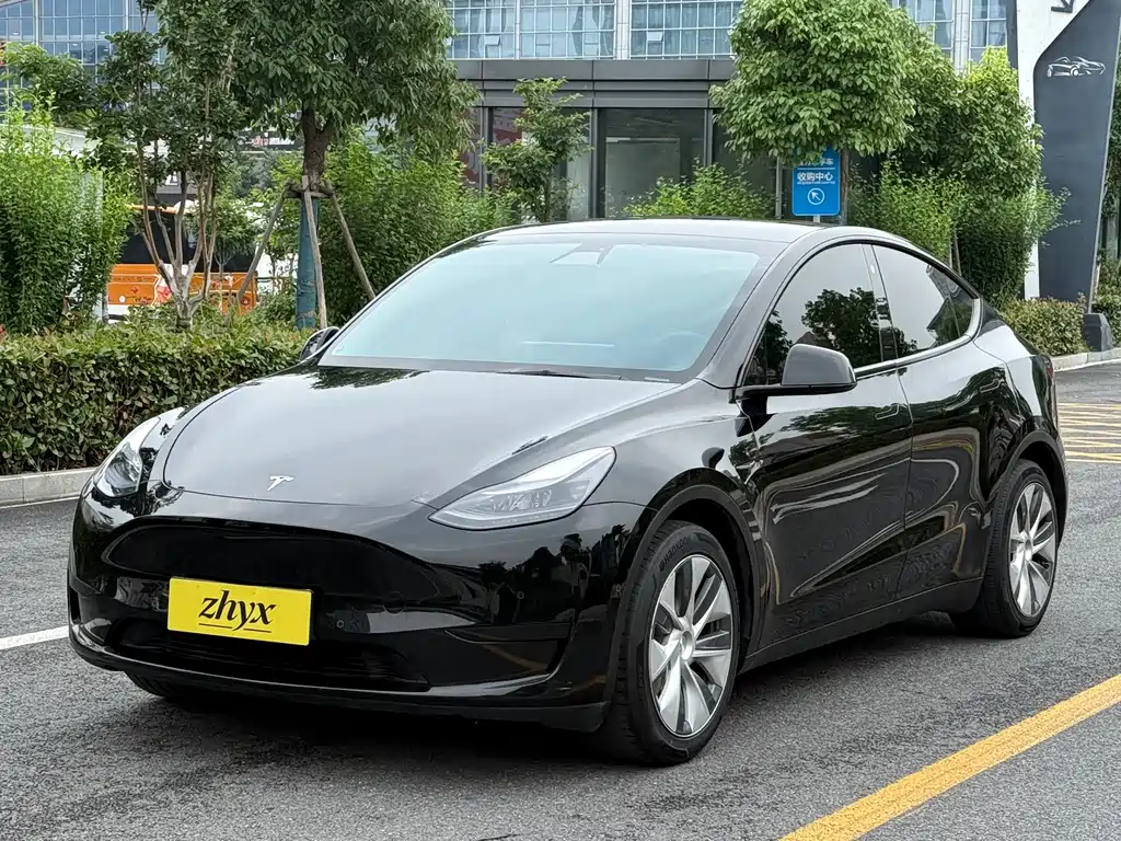 Tesla Model Y 2022 — фото 1