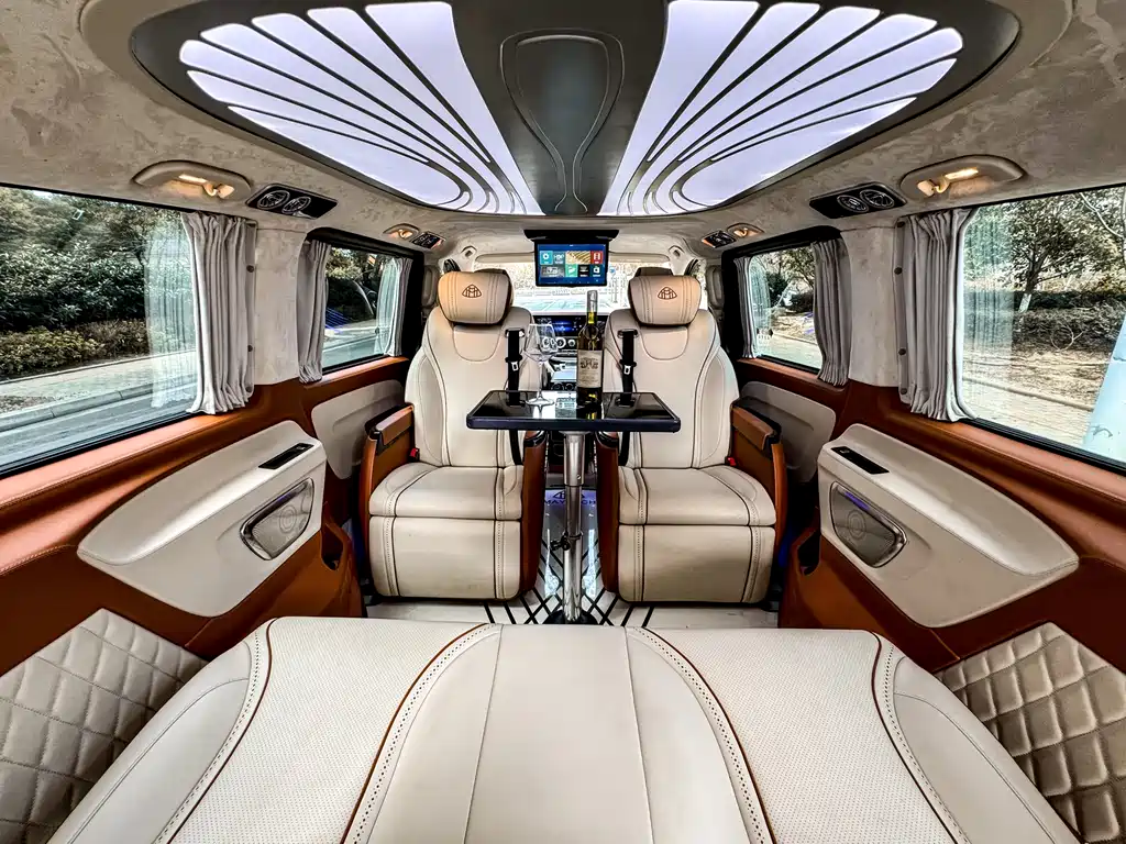 Mercedes-Benz Vito 2023 — фото 26