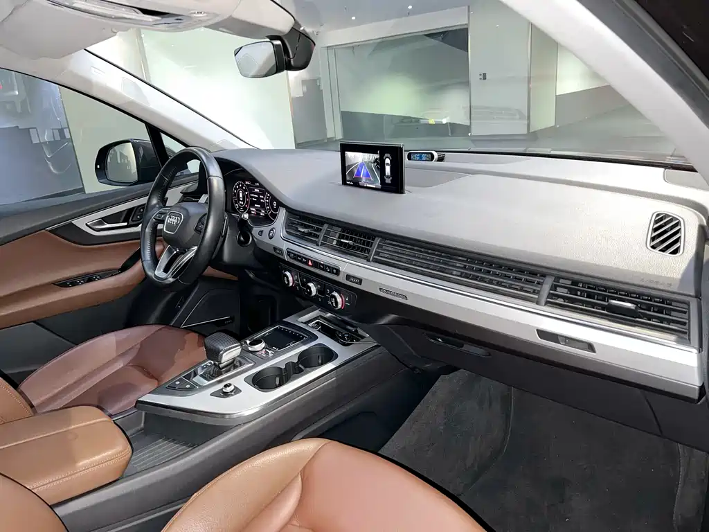 Audi Q7 2018 — фото 20