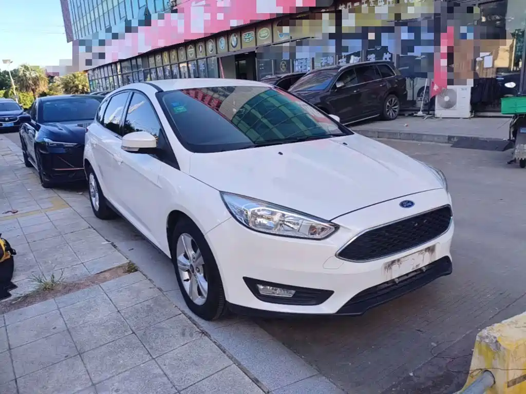 Ford Focus 2016 — фото 4