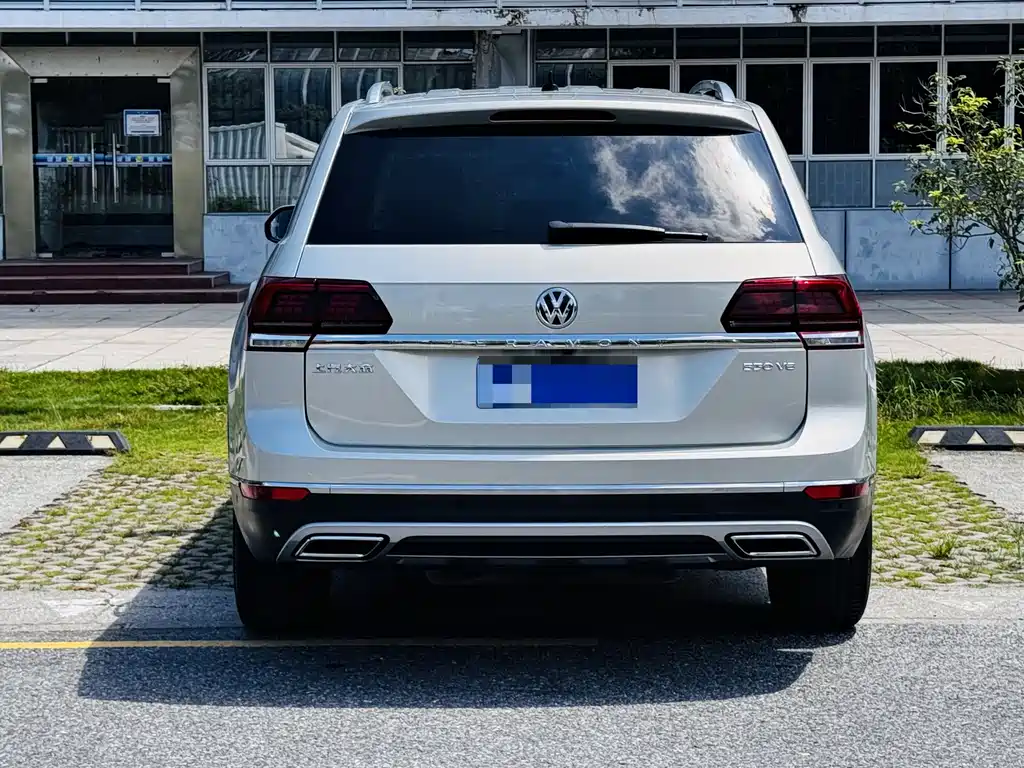 Volkswagen Teramont 2018 — фото 18