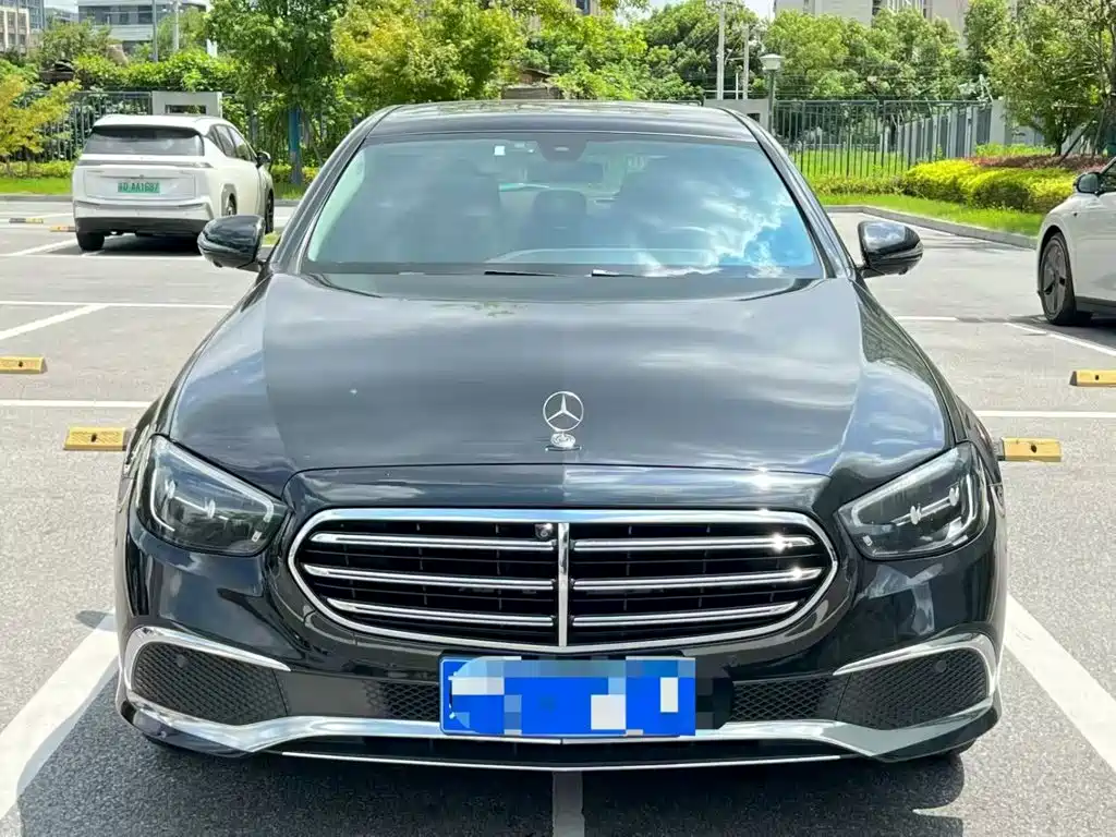 Mercedes-Benz E-Class 2022 — фото 2