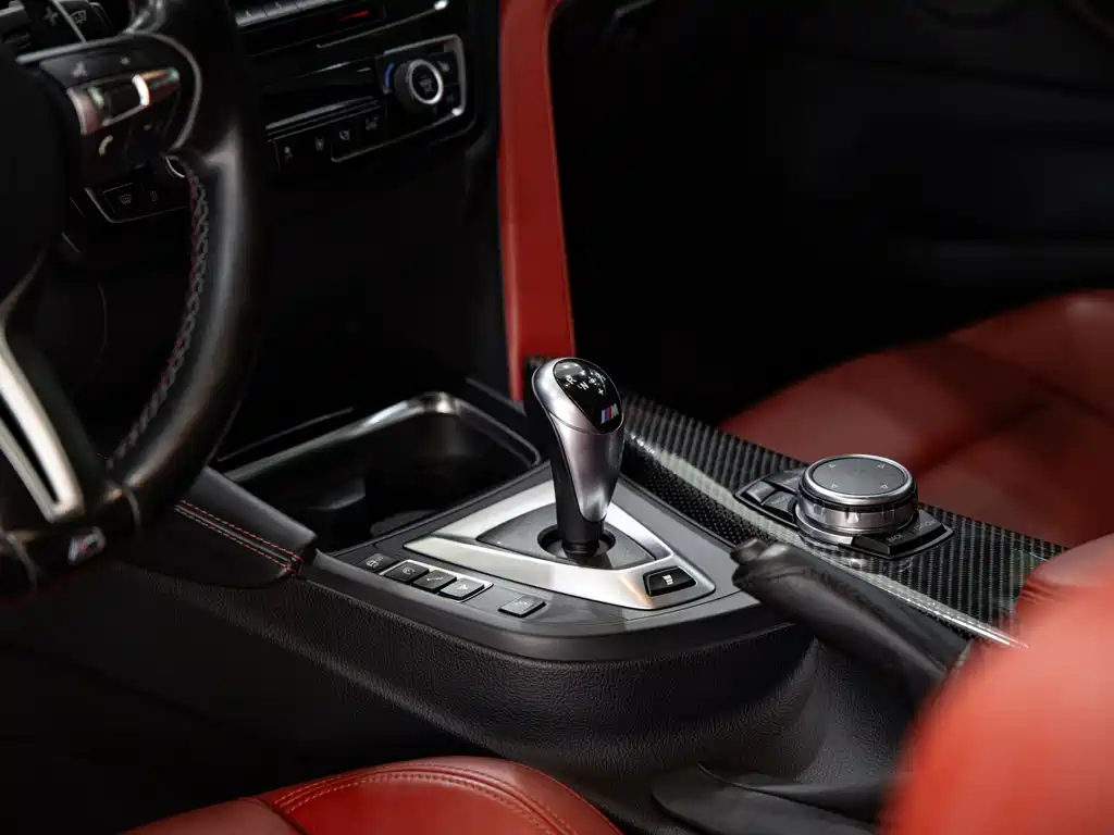 BMW M4 2016 — фото 10