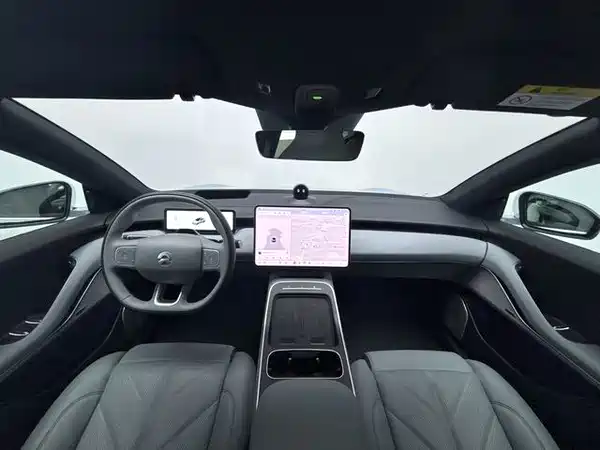 NIO ET5 2025