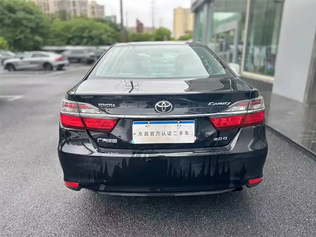 Toyota Camry 2015 — фото 9