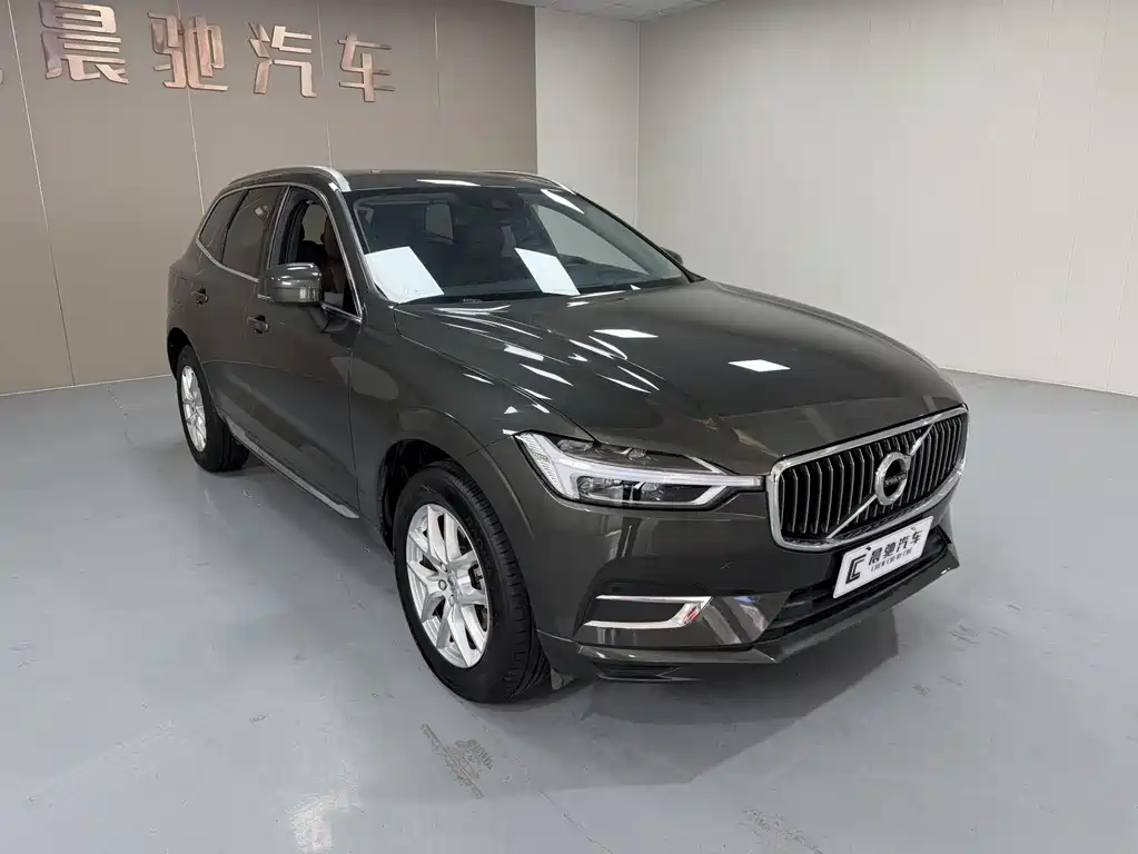 Volvo XC60 2019 — фото 3