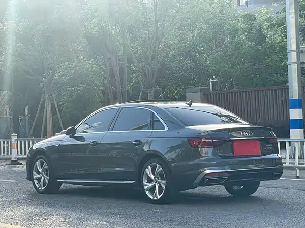 Audi A4L 2020