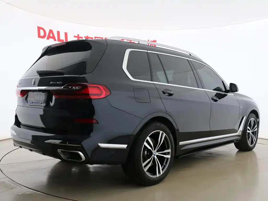 BMW X7 2021 — фото 14