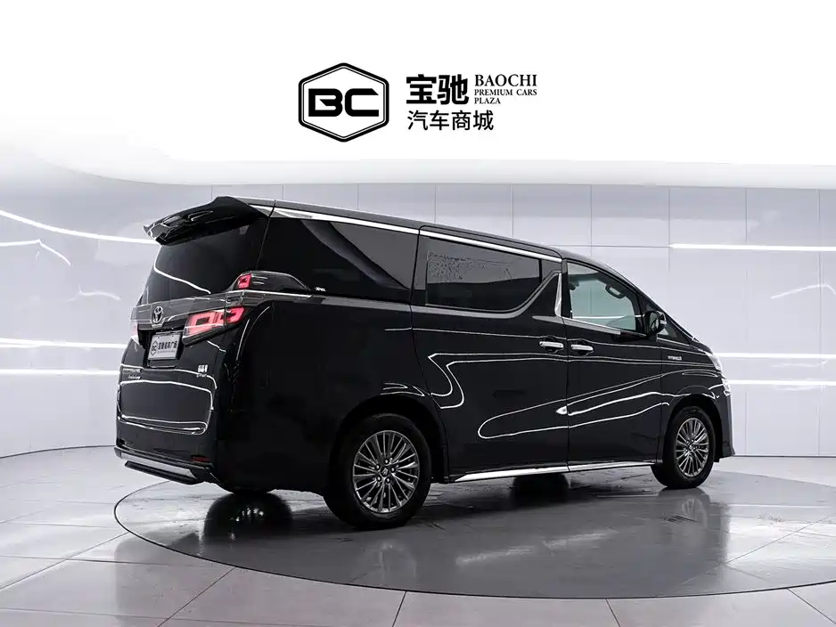 Toyota Vellfire 2022 — фото 3