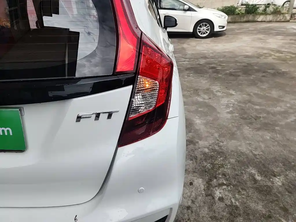 Honda Fit 2018 — фото 8