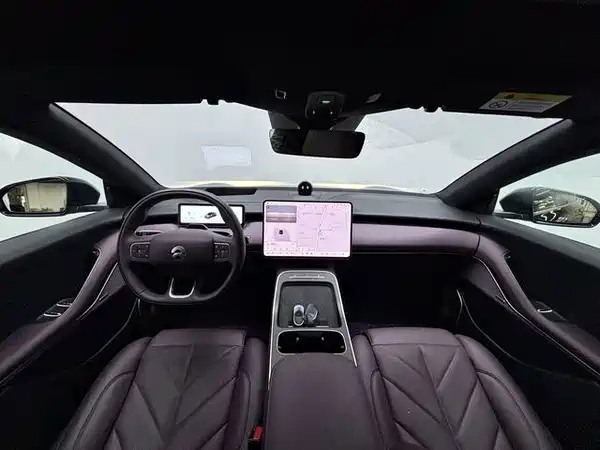 NIO ET5 2025
