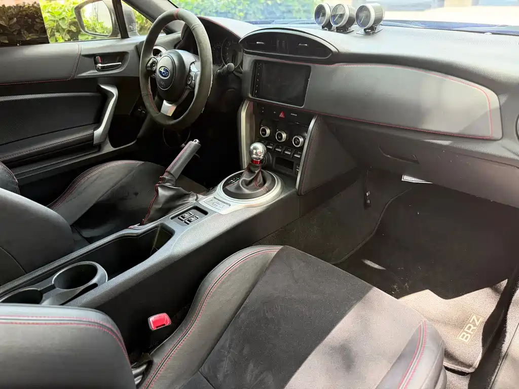 Subaru BRZ 2017 — фото 3