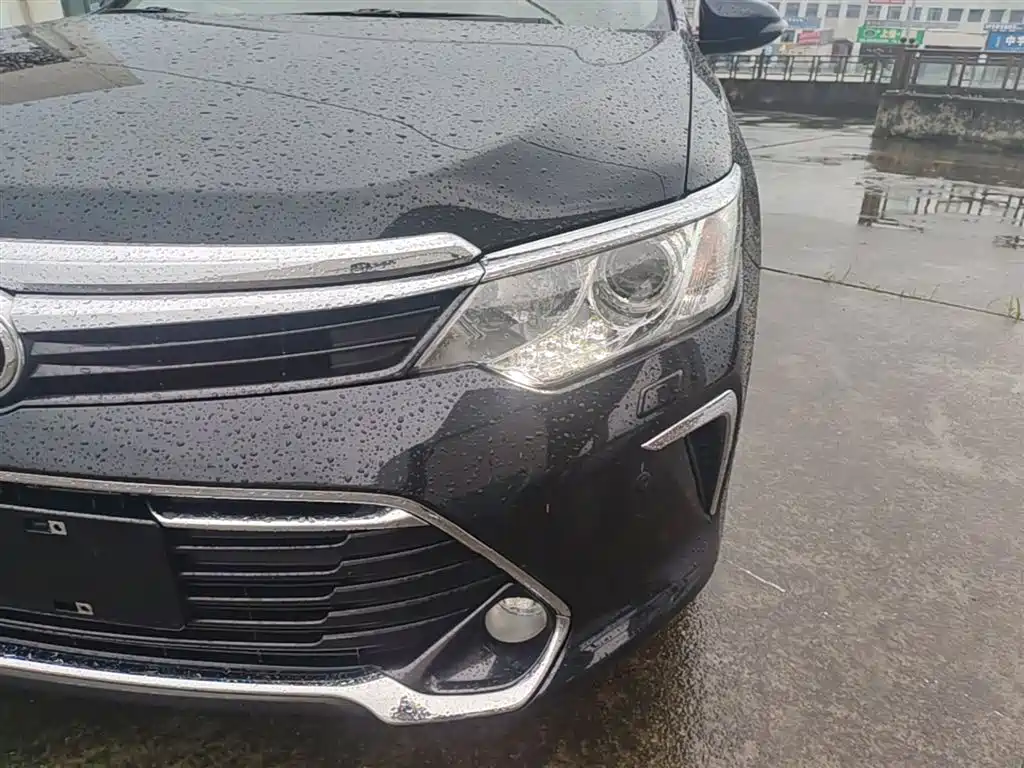Toyota Camry 2017 — фото 24