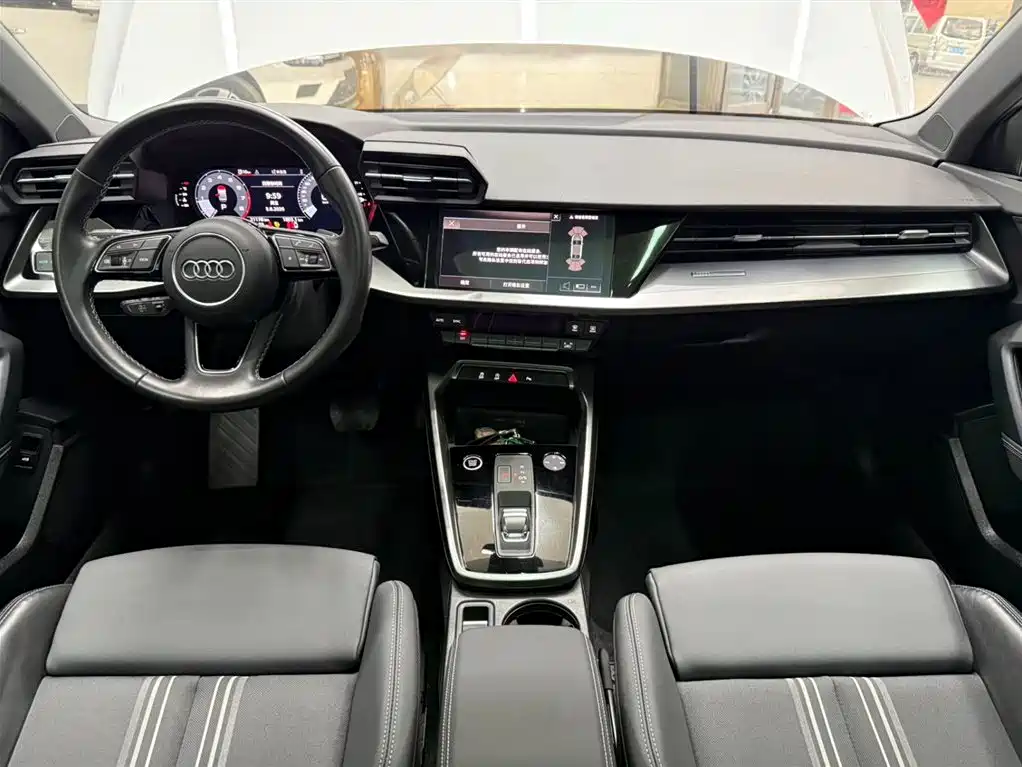 Audi A3 2023 — фото 20