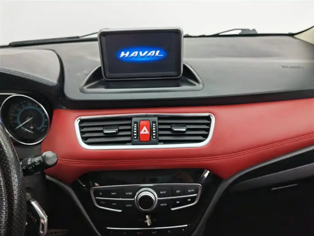 Haval H1 2015 — фото 12