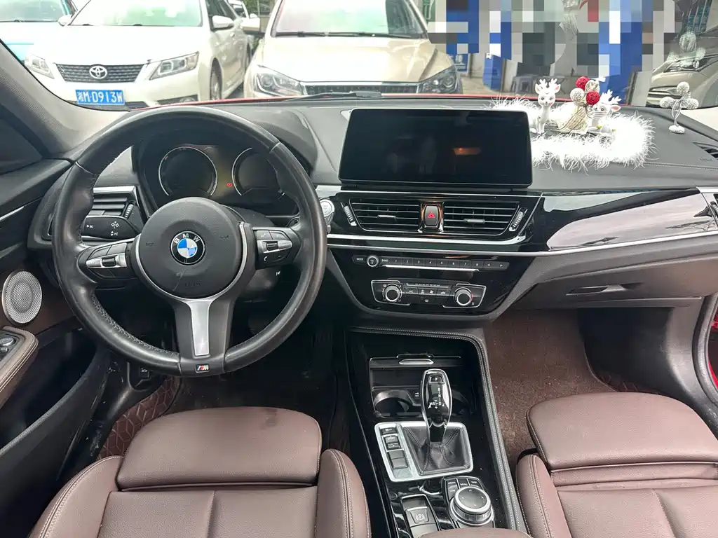 BMW 1 Series 2021 — фото 10