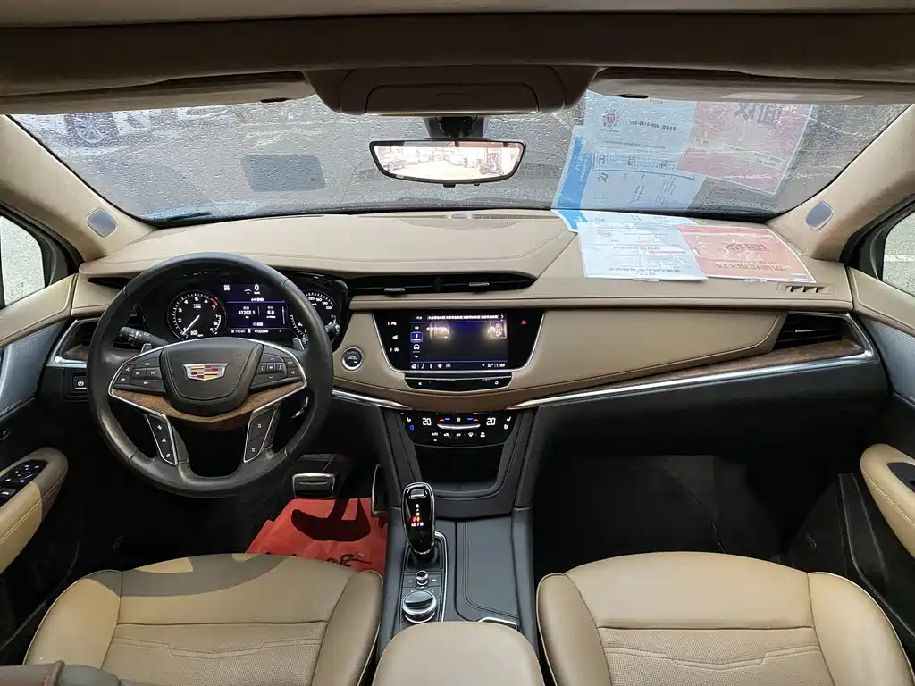 Cadillac XT5 2024