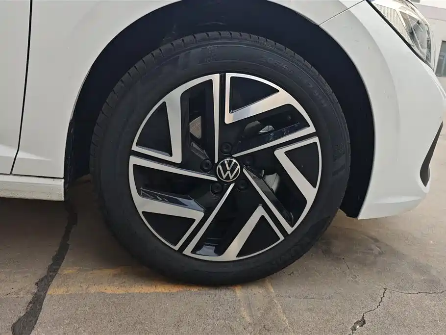 Volkswagen Sagitar 2026