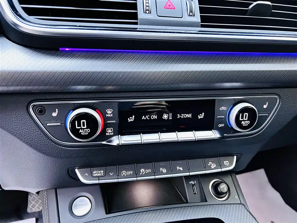 Audi Q5L 2022 — фото 14