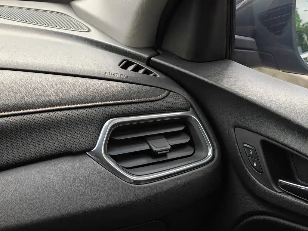 Chevrolet Equinox 2020 — фото 16