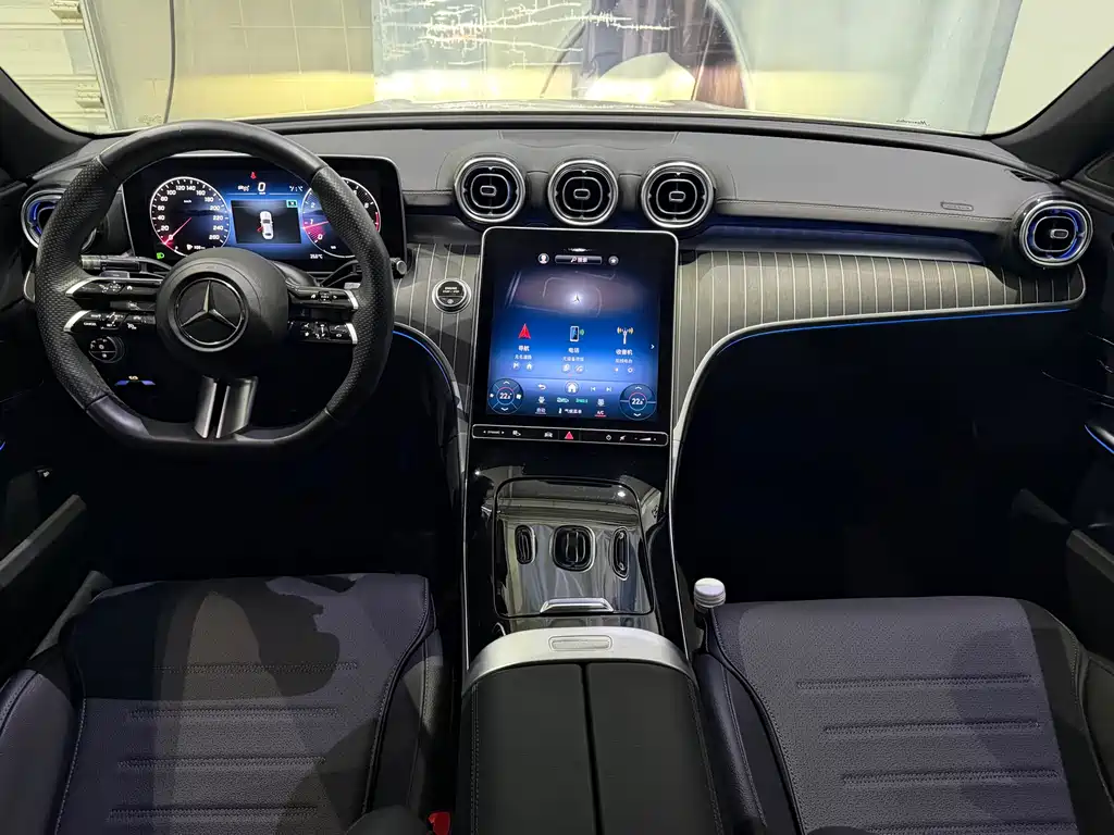 Mercedes-Benz C-Class 2023