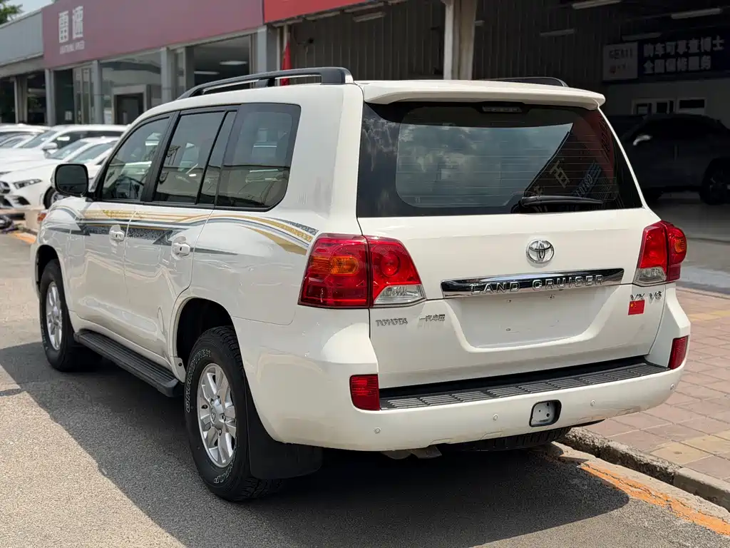 Toyota Land Cruiser 2016 — фото 27