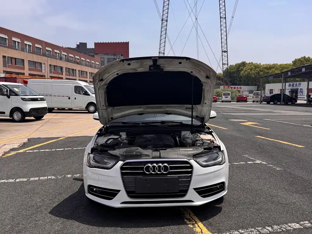 Audi A4L 2013 — фото 15