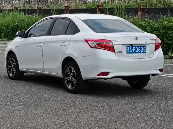 Toyota Vios 2015