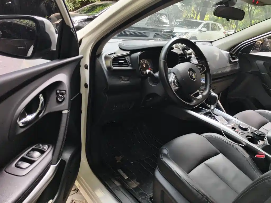 Renault Kadjar 2017 — фото 14