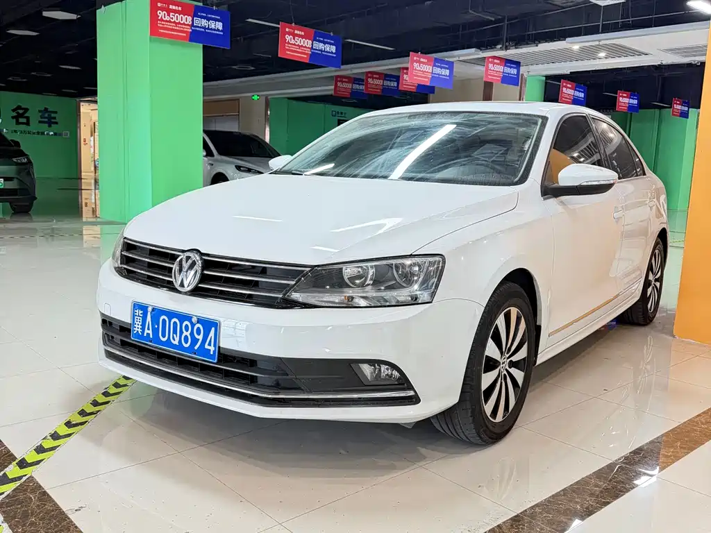 Volkswagen Sagitar 2018