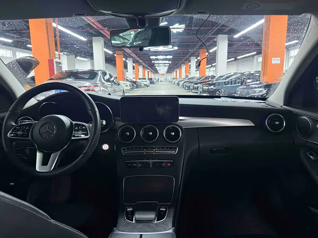 Mercedes-Benz C-Class 2019 — фото 13