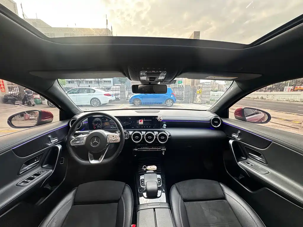 Mercedes-Benz A-Class 2019 — фото 13