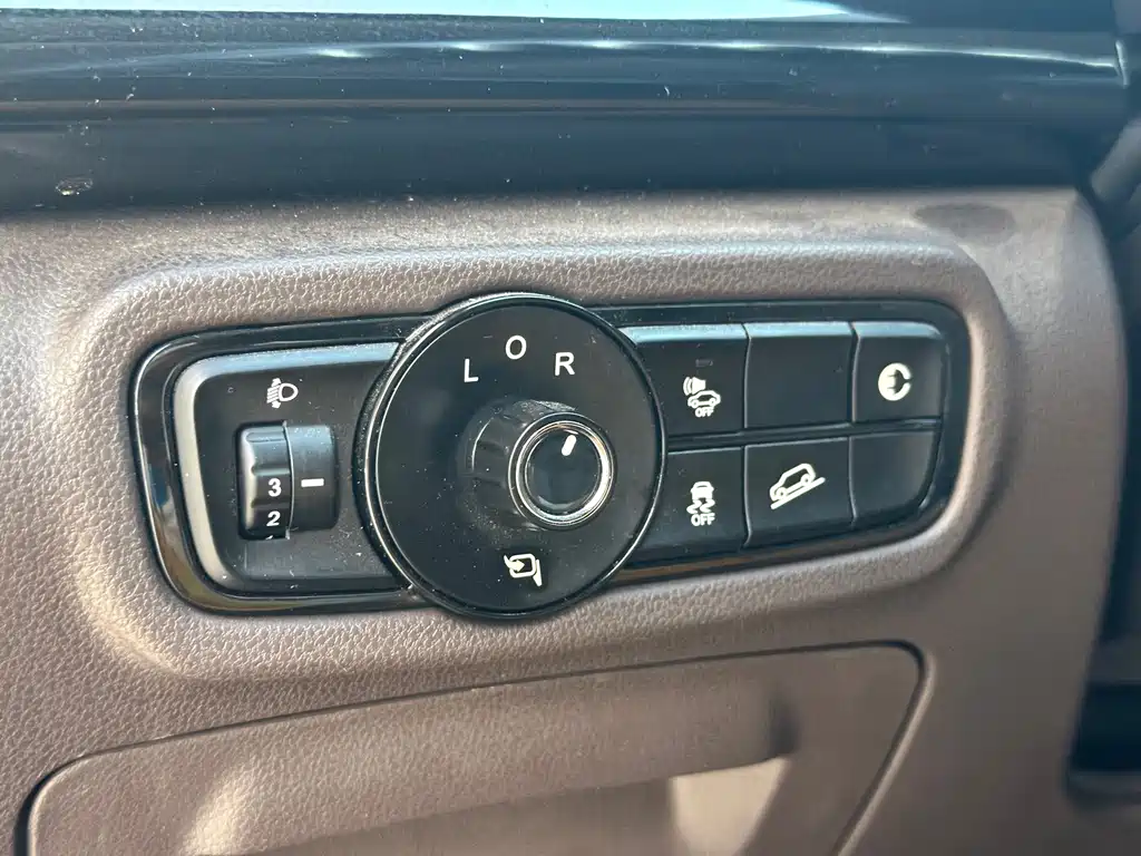 GAC Trumpchi GS4 New Energy 2018 — фото 19