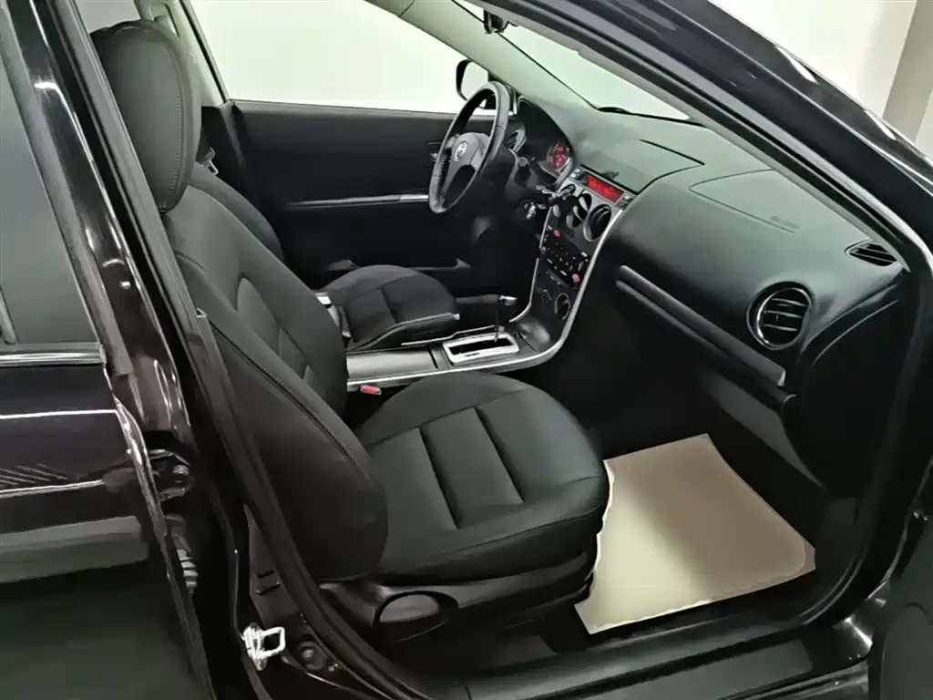 Mazda 6 2015 — фото 25