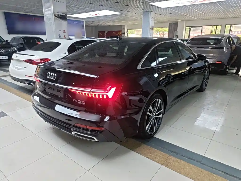 Audi A6L 2021