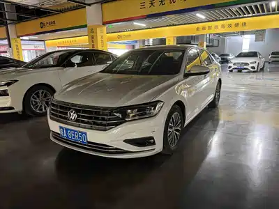 Volkswagen Sagitar 2019