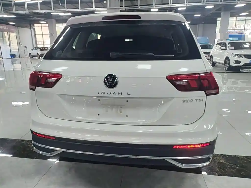 Volkswagen Tiguan L 2022 — фото 6