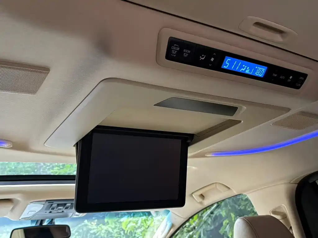 Toyota Alphard 2015 — фото 17