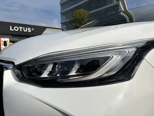 Toyota Yaris L 2020