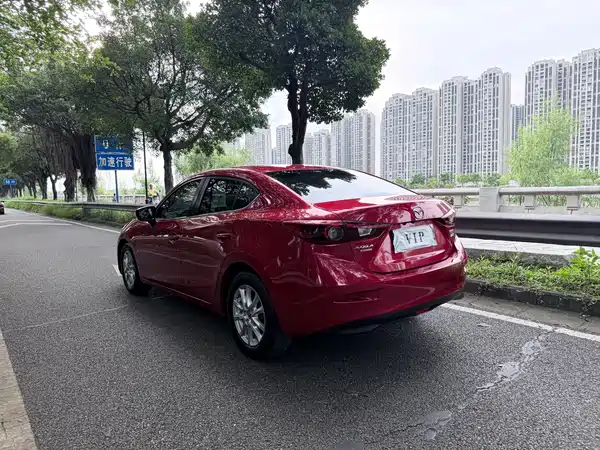 Mazda 3 Axela 2017