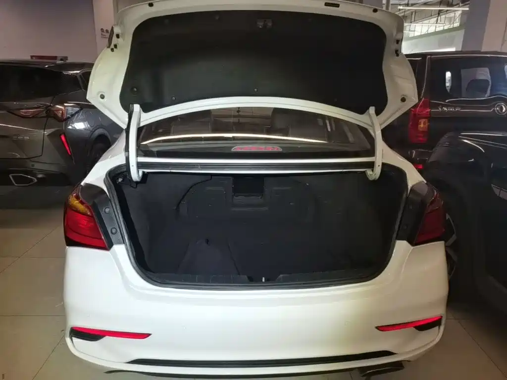 Hyundai Mistra 2018 — фото 19
