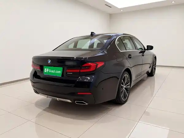 BMW 5 Series 2021