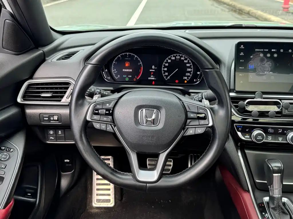 Honda Inspire 2021 — фото 16