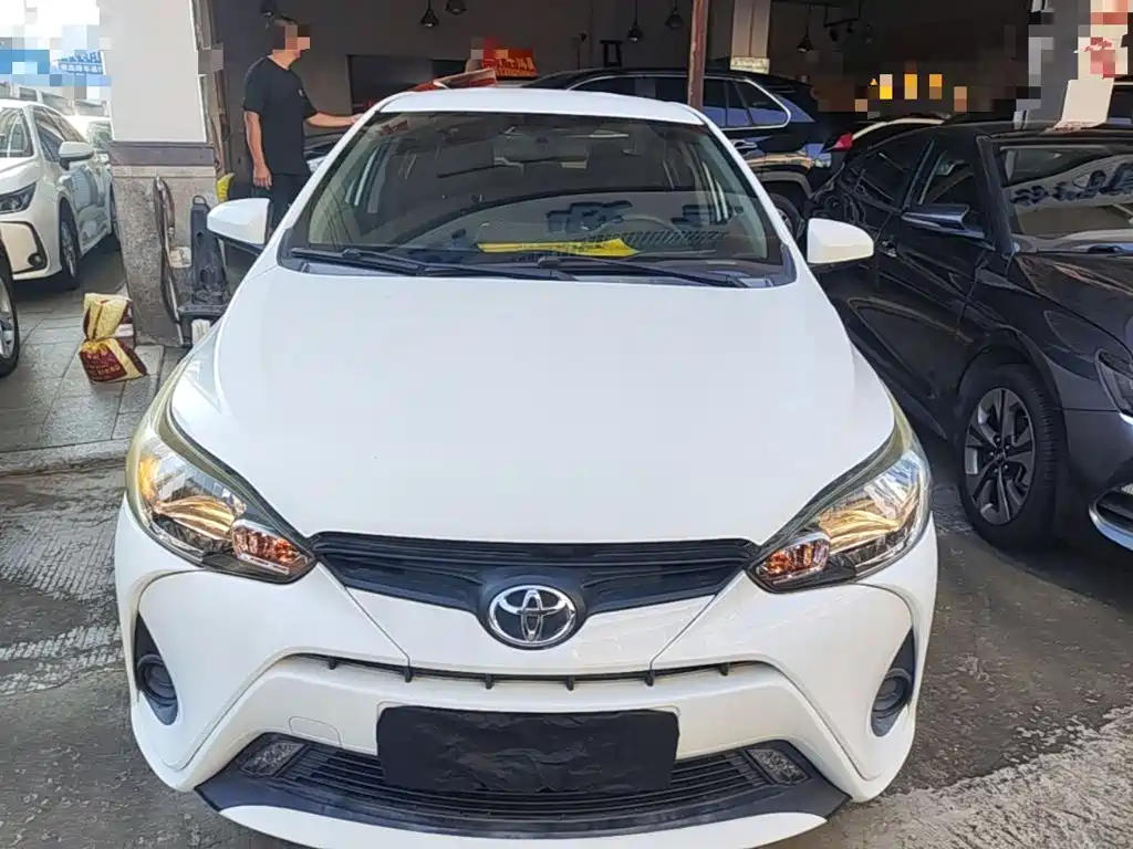 Toyota Yaris L 2019