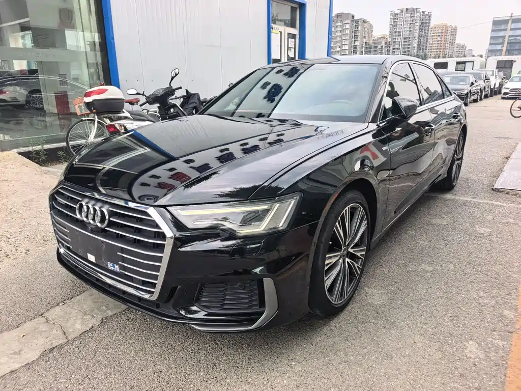 Audi A6L 2022