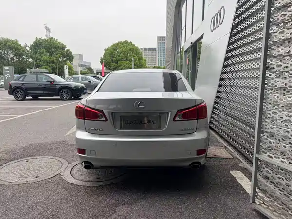 Lexus IS 2008
