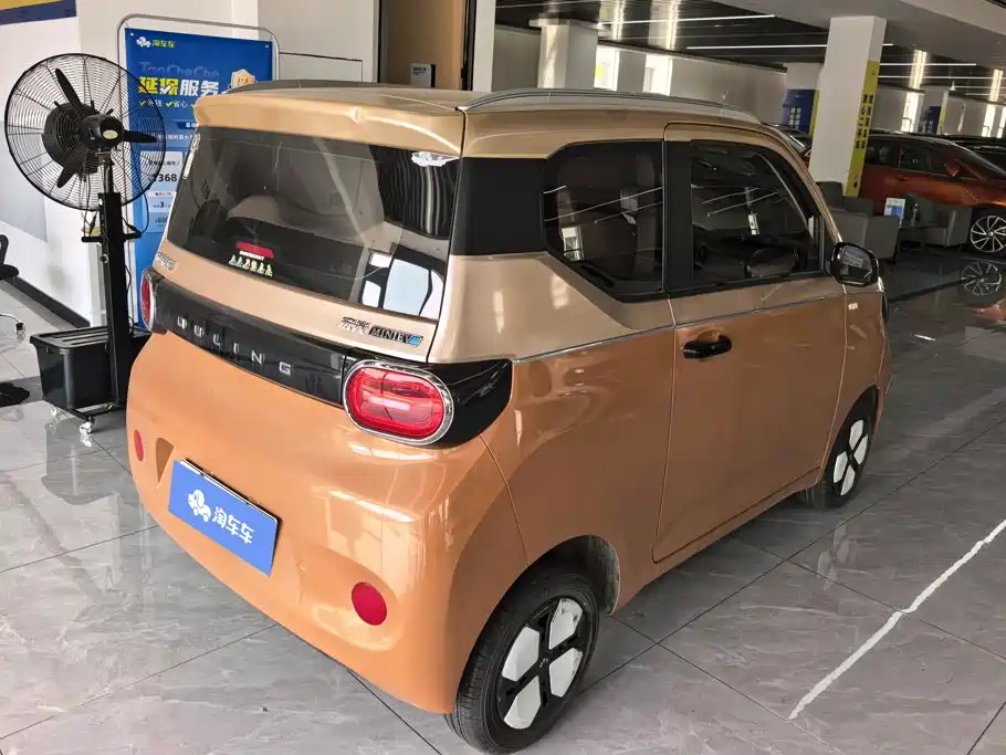 Wuling MINIEV 2024